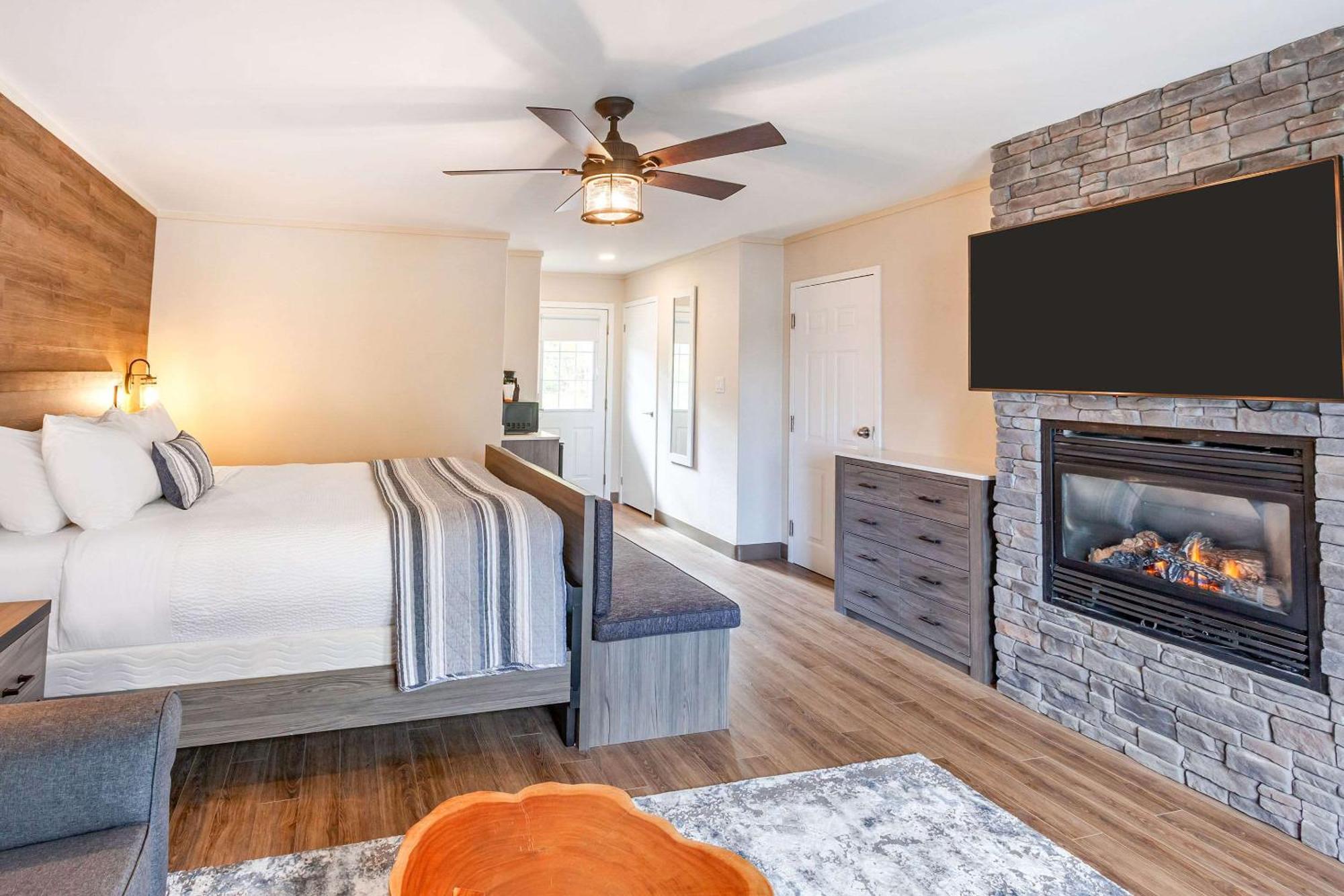 Bayview Wildwood Resort, Ascend Hotel Collection Severn Extérieur photo